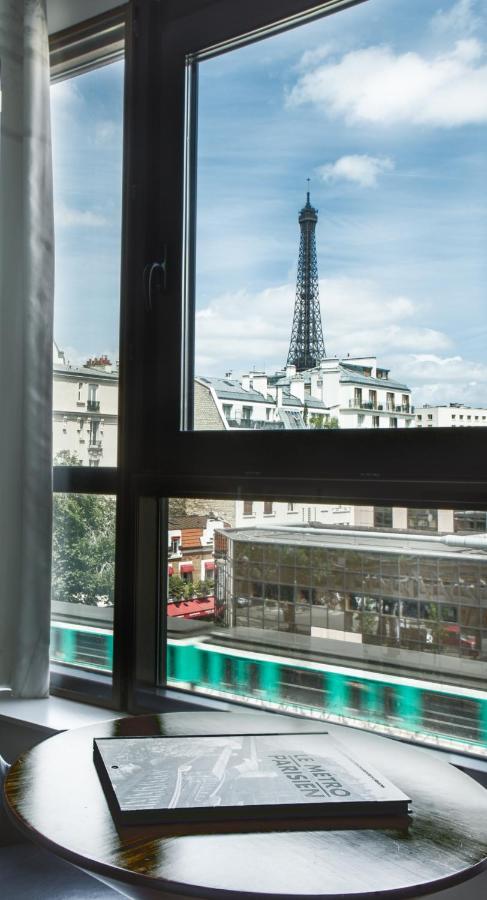 Le Parisis - Paris Tour Eiffel Hotel Exterior photo